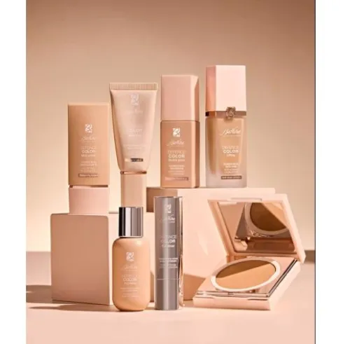 Bionike Defence Color Mat Velvet Fondotinta SPF15 05 - Fondotinta opacizzante a lunga tenuta - Tonalità Honey - 30 ml