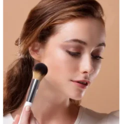 Bionike Defence Color Pennello Fard - Ideale per l'applicazione di fard e blush