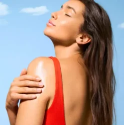 Nuxe Sun Spray Solare Delizioso SPF 30 - Protezione alta per viso e corpo - 150 ml