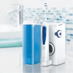 Oral-B Oxyjet MD20 Idropulsore Sistema Pulente con 4 Testine per Igiene Orale